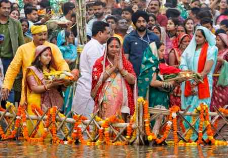 President Droupadi Murmu, Delhi CM Rekha Gupta join Chhath celebrations