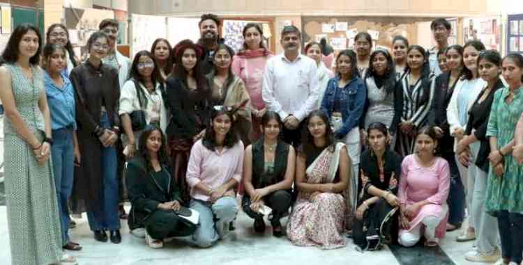 बॉलीवुड डिज़ाइनर के मार्गदर्शन में सुपवा के छात्रों ने फैशन की नवीन अवधारणाएं प्रदर्शित की