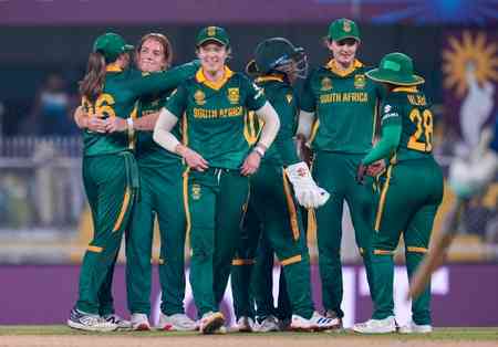 Women’s World Cup: Wolvaardt’s ton, Kapp’s fifer power South Africa into final