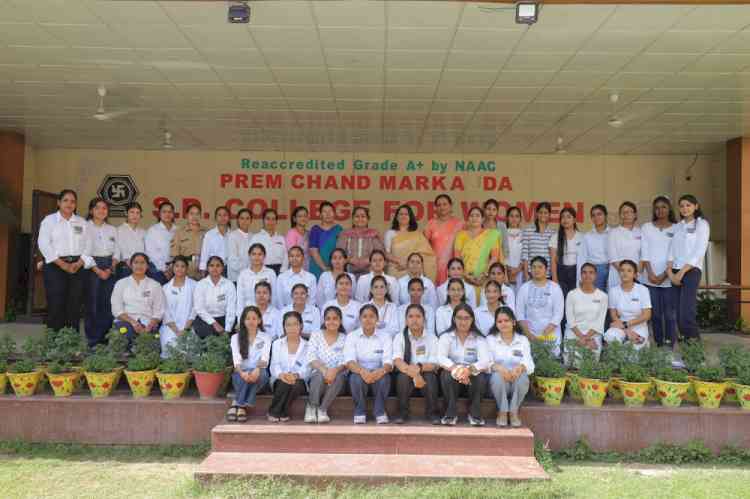 PG Department of Commerce and Management of PCM S.D. College for Women holds Investiture Ceremony