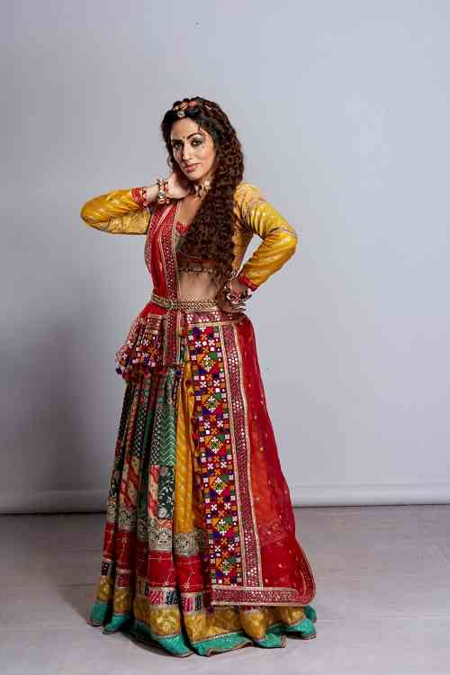 Monika Khanna on Her Rajasthani Look in Prathaon Ki Odhe Chunri: Beendani: My personal favorites are the nose ring and the tattoo, I believe…