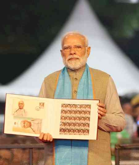 PM Modi inaugurates Rs 1,220 crore development projects at Statue of Unity on eve of National Unity Day