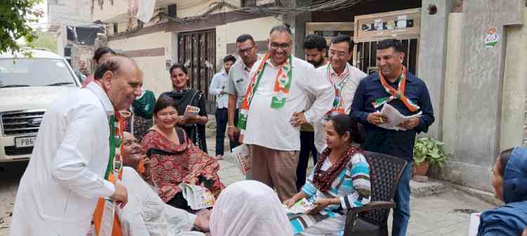 Tarn Taran By-Election: Extensive door-to-door campaigning by Senior Congress leader Pawan Dewan
