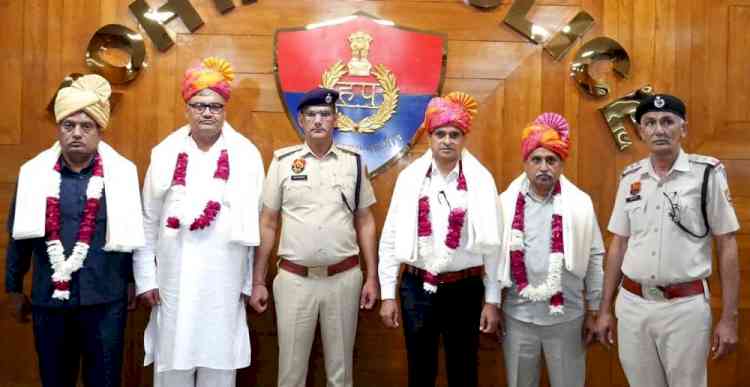 रोहतक पुलिस के पांच अधिकारी/कर्मचारी हुए सेवानिवृत्त