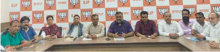 BJP District President Dhiman Holds Meeting on “Atmanirbhar Bharat Sankalp Abhiyan”