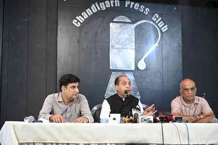 Trump's 'Pak testing n-weapons' claim poses grave threat to nations including itself