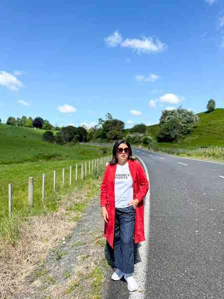 Farah Khan relives movie magic at Hobbiton during her New Zealand vacation
