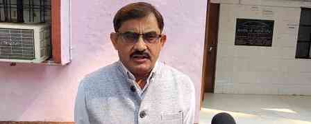 Death toll rises to eight in Barabanki truck-car collision