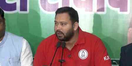 Tejashwi plays on NDA turf, tries to hit electoral boundaries with new sops