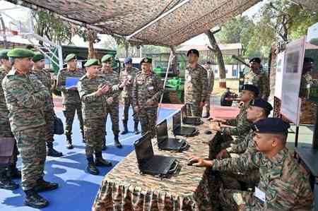 Army Chief visits Kharga Corps, reviews drone and combat preparedness