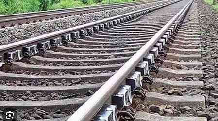 Six pilgrims killed in train accident at UP’s Chunar station