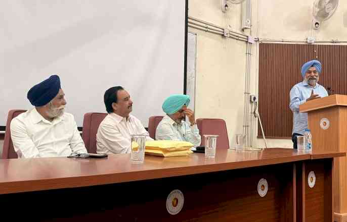 Lecture on the topic “Sri Guru Tegh Bahadur Ji: Martyrdom and Bani”