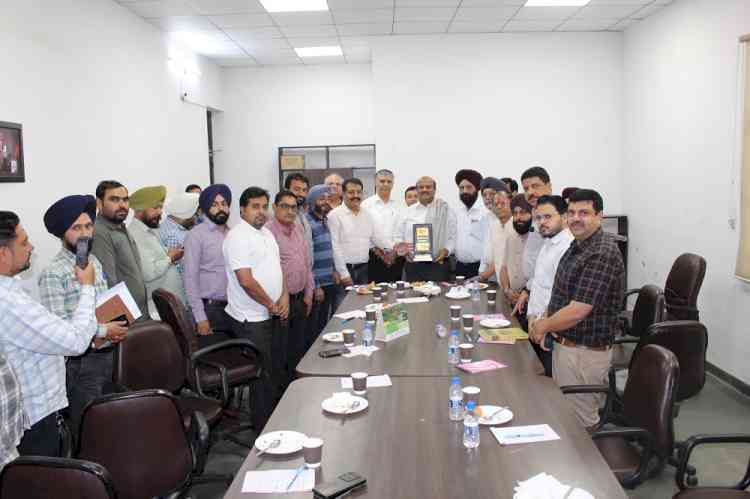 Zonal Municipal Commissioner Neeraj Jain Visits CICU Complex to Address Industrial Issues