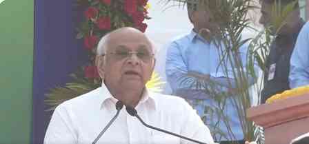 Gujarat govt announces Rs 10,000-crore relief package for farmers hit by unseasonal rains