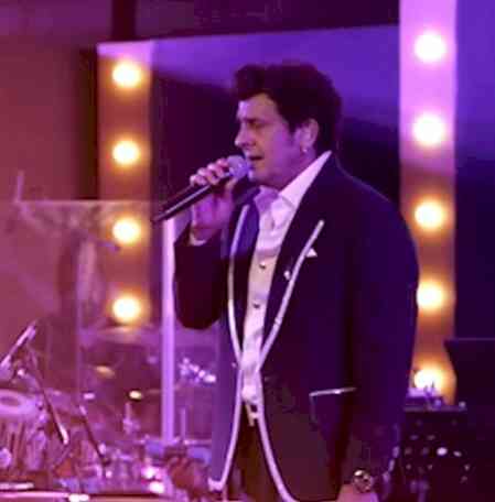 Sonu Nigam gears up for a 7-city musical tour starting Nov 9