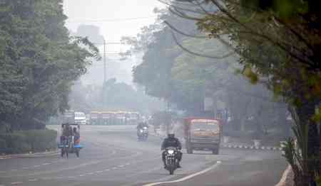 Winter chill in Delhi-NCR marred by poor air quality as AQI nears 400