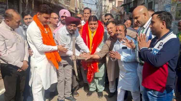 MLA Prashar inaugurates projects worth over Rs 1.34 crore to upgrade road infrastructure
