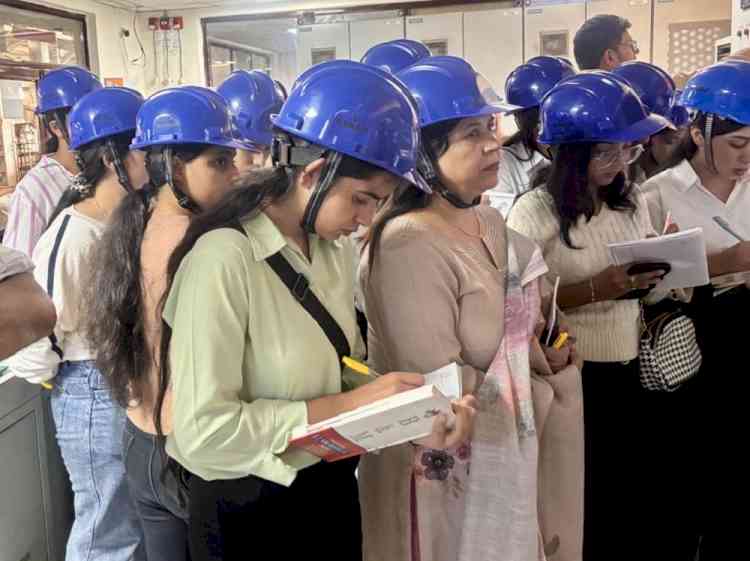 Industrial Experience at Gold Plus Float Glass Industry, Roorkee for KMVites