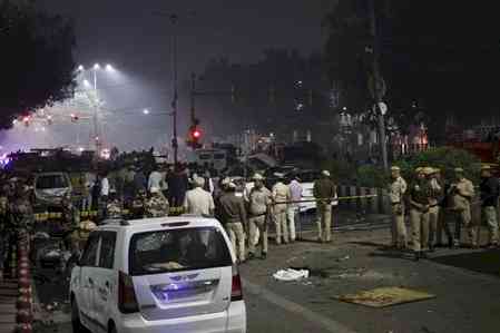 TN Police on high alert after Delhi car bomb explosion, vehicle checks intensified 