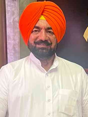 Soch Samajhkar Button Dabayein, Bihar Ko Jungle Raj Se Bachayein: Sukhminderpal Singh Grewal Bhukhri Kalan