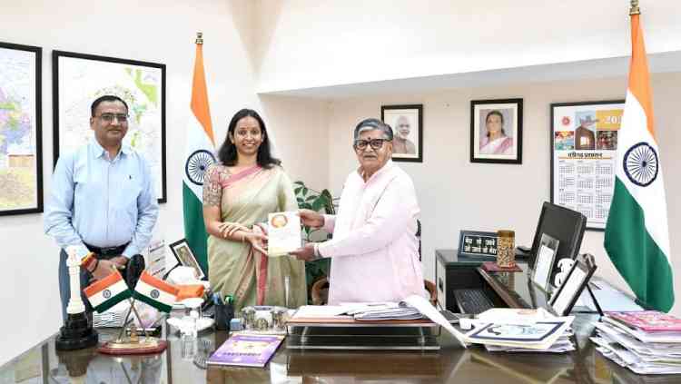 Governor of Punjab Releases Book on Women’s Mental Health