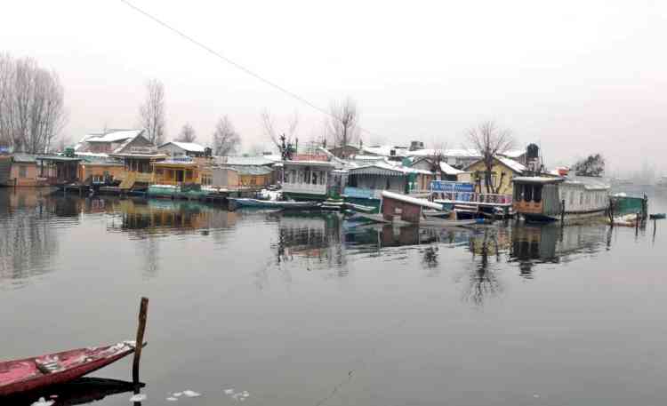J&K’s Srinagar regards coldest night of season at minus 0.4 degrees