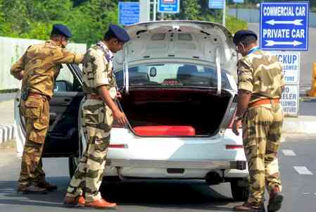 Red Fort blast: Delhi Police hunt for second suspected vehicle, red Ford EcoSport