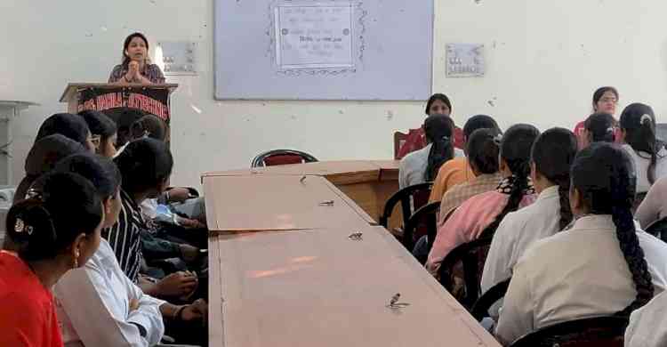 देश के प्रति समर्पण और जिम्मेदारी की भावना है स्वदेशीः शेफाली गुप्ता