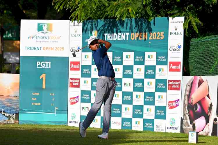 Manoj Seizes Lead at Trident Open with Brilliant 67 in Round Three