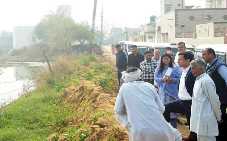 उपायुक्त सचिन गुप्ता ने जल निकासी के स्थायी समाधान के लिए 10 दिन में ओपन ड्रेन प्रोजेक्ट तैयार करने के निर्देश दिए