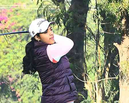Golf: Amateur Mahreen Bhatia leads by two over Vani in 15th Leg of  WPGT