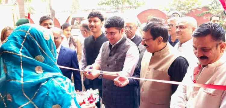 हिंदू कॉलेज में पांच दिवसीय जिला स्तरीय यूथ रेडक्रॉस प्रशिक्षण शिविर प्रारंभ