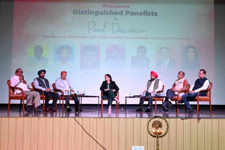 DAV University Hosts Panel Discussion on Press Freedom and the Changing Role of Media