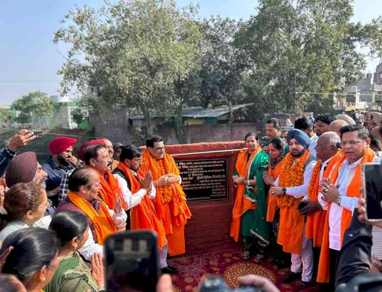 MLA Bagga, Mayor Inderjit Kaur inaugurate newly built Kundanpuri puli over Buddha Dariya 