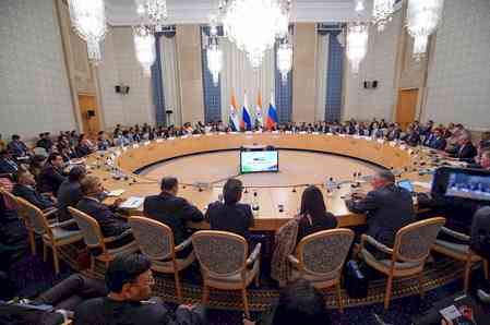 Commerce Secretary Rajesh Agrawal holds talks on India–Eurasian FTA in Moscow