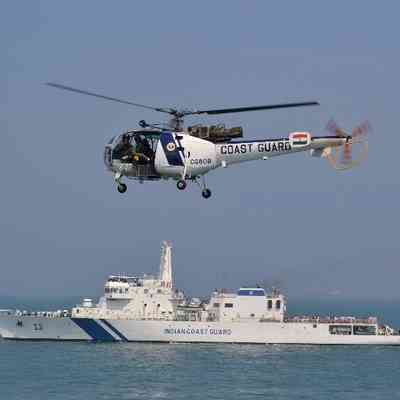 Indian Coast Guard apprehend Bangladeshi trawler with 29 fishermen in Kolkata