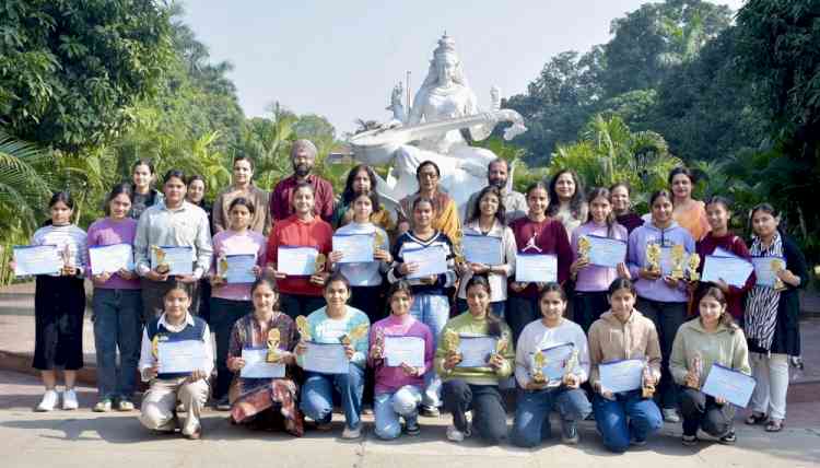 Lumina 2025 at KMV inspires students to adopt Sustainable & Scientific Thinking