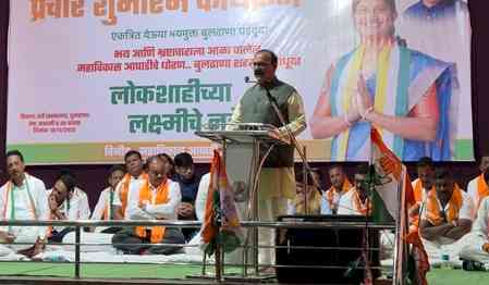 Eknath Shinde isolated, fear of party split haunt him: Congress