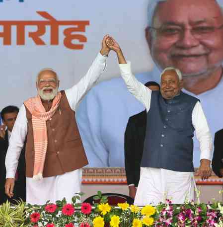 'My best wishes to him for his tenure ahead', PM Modi congratulates Nitish Kumar on becoming Bihar CM again
