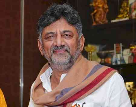 Shivakumar moves to Delhi as tensions escalate in K’taka Congress