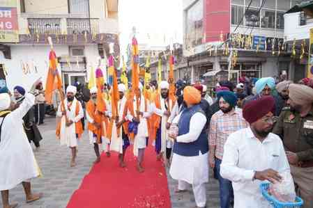 Nagar Kirtan to mark 350th martyrdom anniversary of Guru Tegh Bahadur gets warm welcome