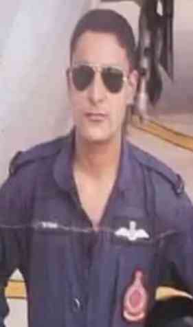 Himachal’s Wing Commander Naman Siyal Dies in Tejas Jet Crash During Dubai Air Show