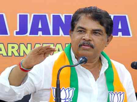 'One group in Cong working to retain Siddaramaiah as CM & another to unseat him': BJP on power tussle in Karnataka