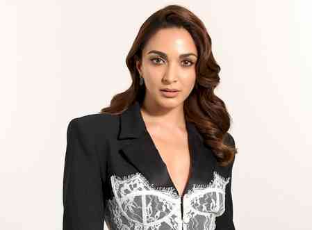 Kiara Advani expresses grief over Dharmendra’s demise