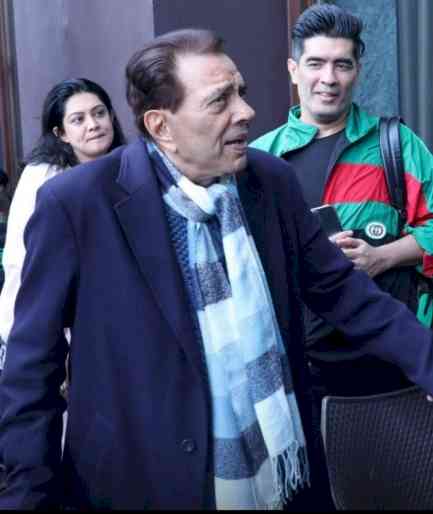 Manish Malhotra mourns the death of Dharmendra: Huge loss to Indian cinema