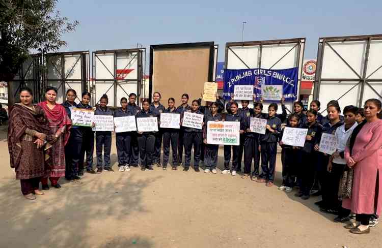 NCC Cadets of PCM S.D. College for Women Spread Cleanliness Awareness Through Nukkad Natak at Jalandhar Railway Station