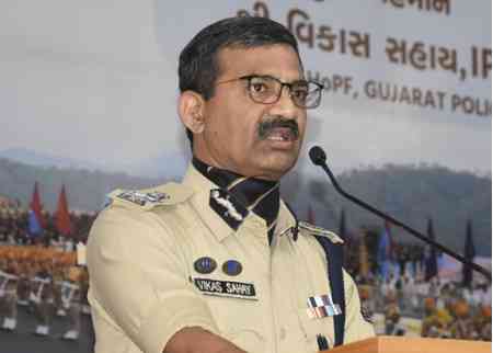 Gujarat Police honours 110 personnel at DGP’s Commendation Disc-2024 ceremony
