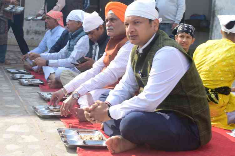 श्री गुरु तेग बहादुर जी ने मानवाधिकारों की रक्षा के लिए अपने प्राणों का दिया बलिदानः पूर्व मंत्री ग्रोवर