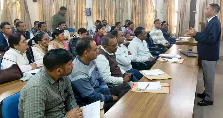 एचएसवीपी अधिकारियों को ऑनलाइन सेवाओं एवं संबंधित पोर्टलों के लिए प्रशिक्षण