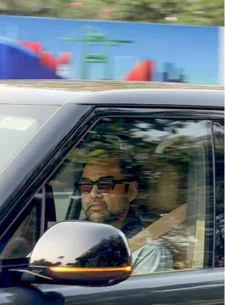 Abhay Deol arrives early at the prayer meet of late superstar 'uncle' Dharmendra